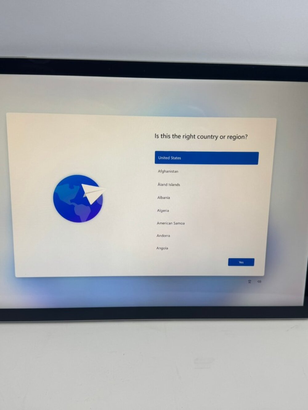 Microsoft Surface Book 3 15" i7-1065G7 16GB RAM 256GB SSD (Tablet Only) + Charge